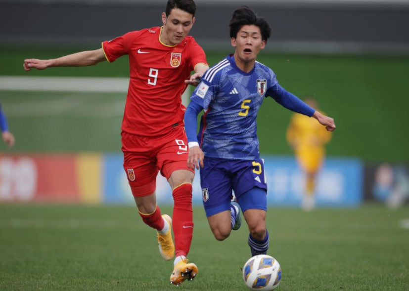 Bị thẻ đỏ sớm, U23 Nhật Bản thắng nhọc Trung Quốc ngày ra quân